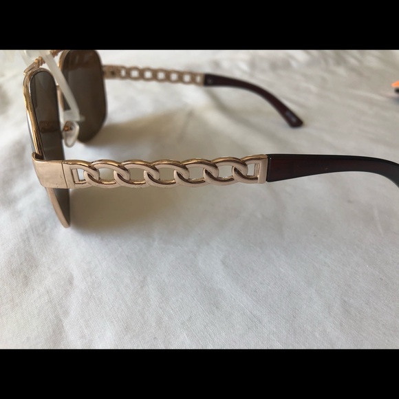 Cute Pattern Sunglasses - Picture 4 of 4